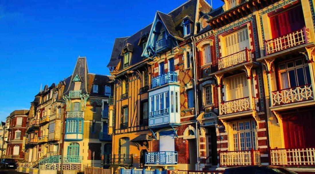 A 50m Reves Tranquilles Les Bains De Apartment *